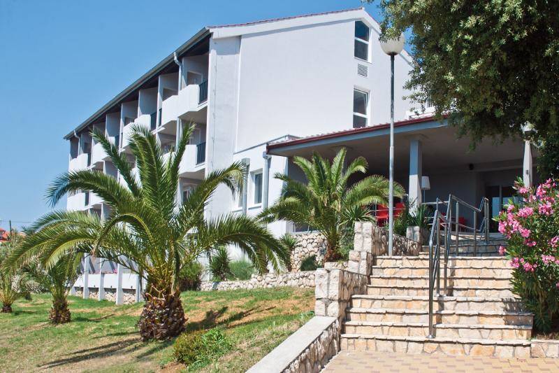 Veli Mel Hotel - San Marino Sunny Resort By Valamar Lopar Exterior foto